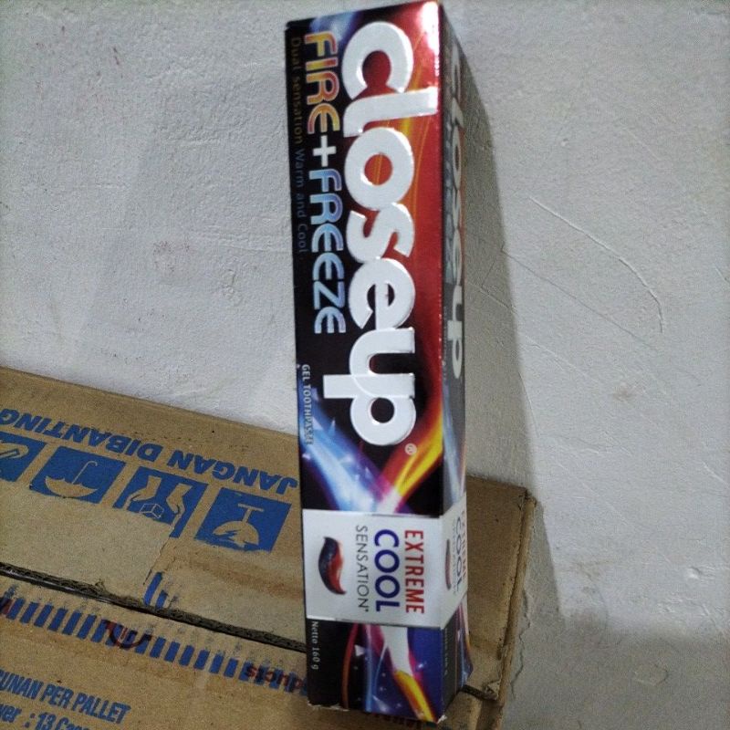 CLOSEUP FIRE+FREEZE 160 gr