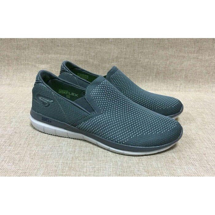 SEPATU SKECHERS GOFLEX MANUEVER ORIGINAL