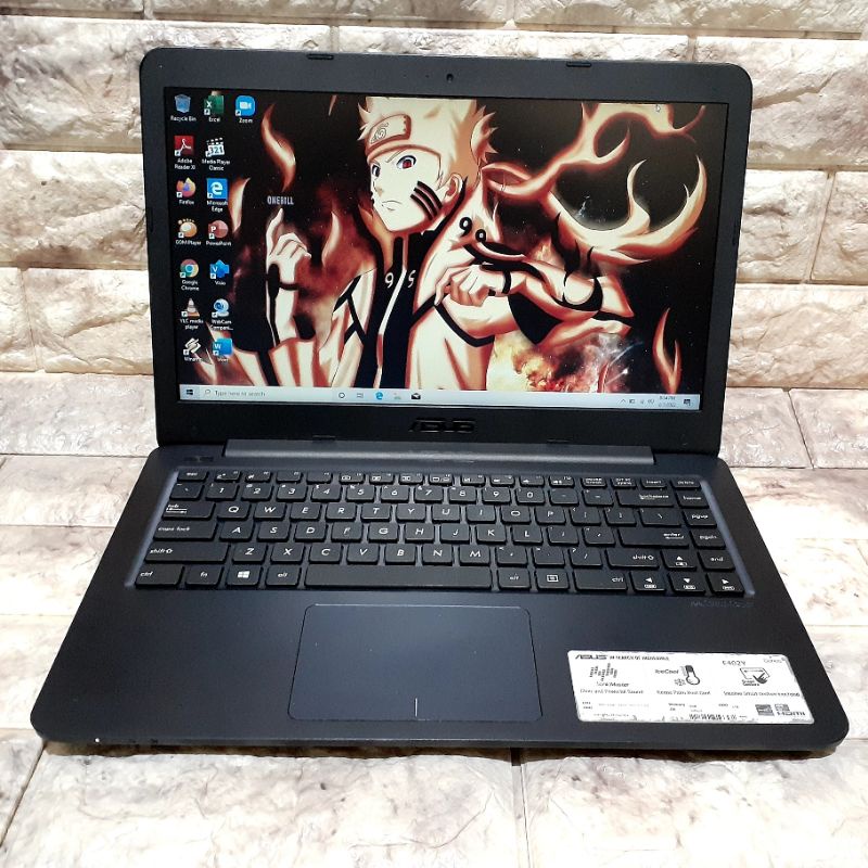 Laptop asus e402YA Amd E2-7015 Ram 4 hdd 1tb