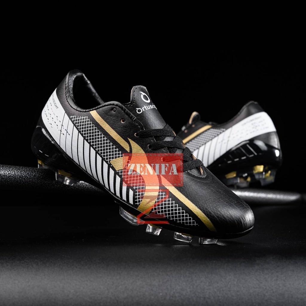 Sepatu bola Ortus catalyst liberte//SEPATU BOLA ORTUS CATALYST LIBERTE WHITE