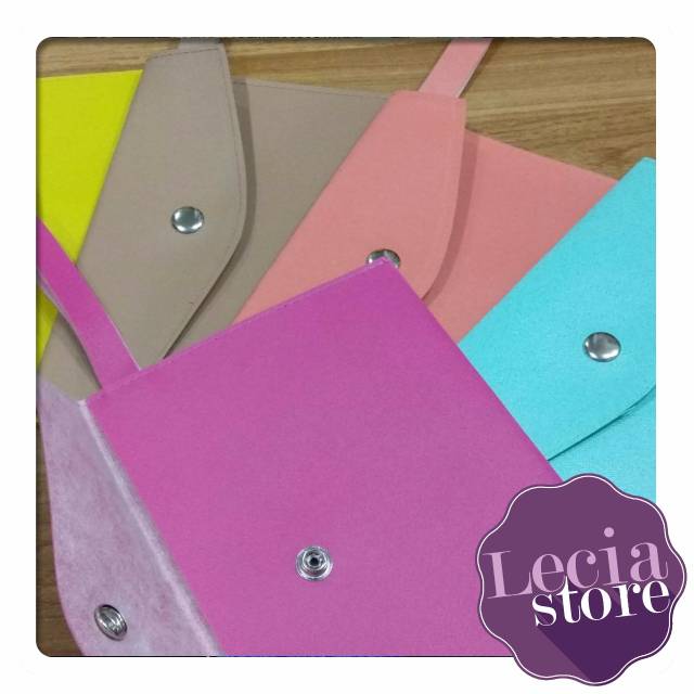 Souvenir Pernikahan Dompet Pouch Kulit Sintetis