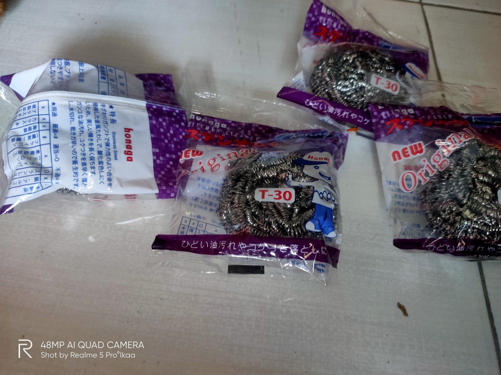 Penggosok Panci Serbaguna