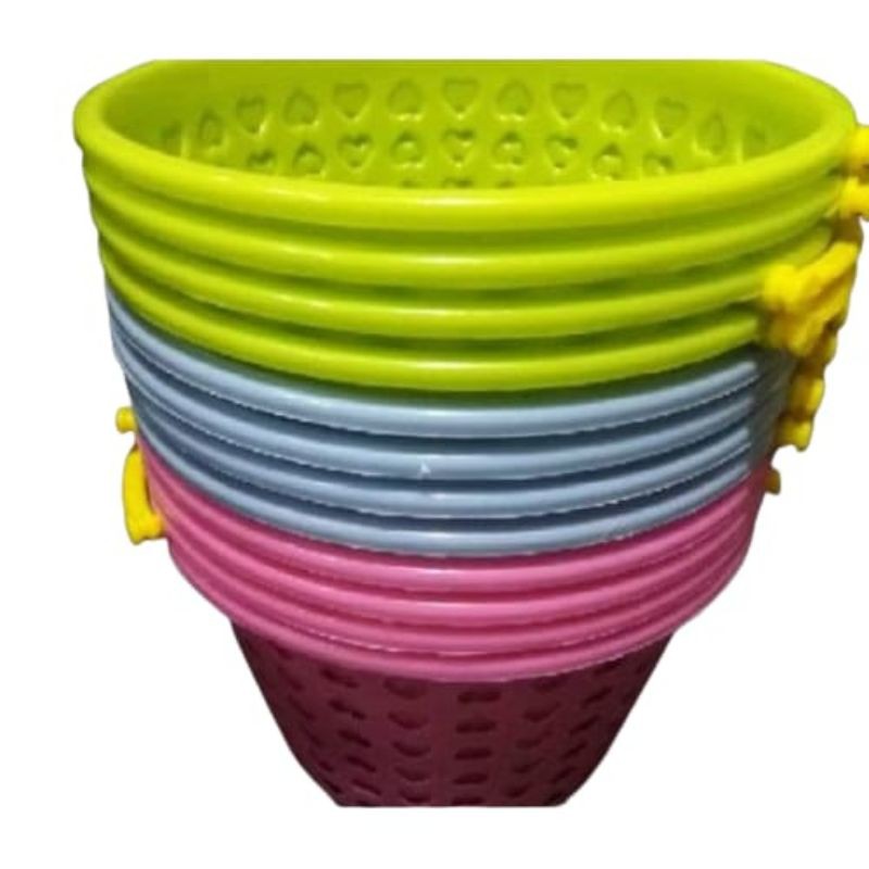 Keranjang plastik kecil