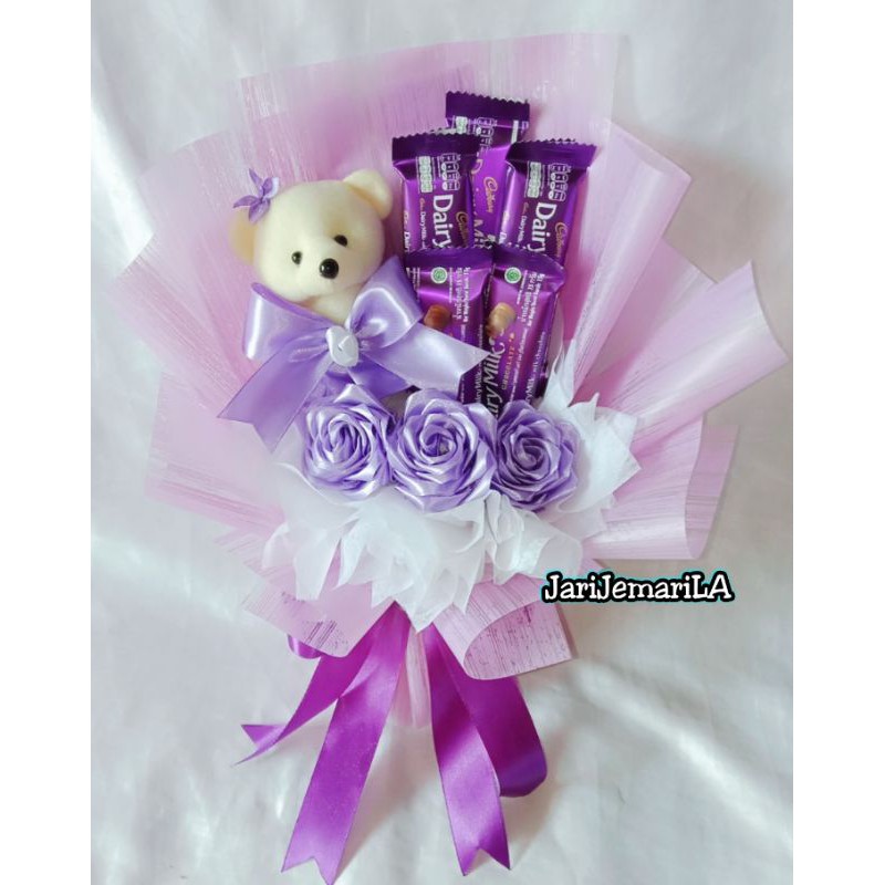 kado ulang tahun, buket coklat,kado wisuda,kado valentine;coklat