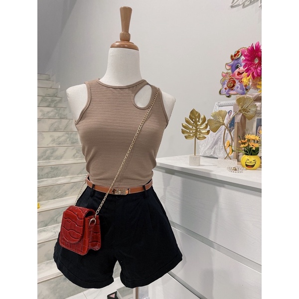 croptop ellia buntung,croptop wanita ellia polos wafer,atasan buntung polos wafer wanita korean style.croptop polos ellia buntung.croptop korean style