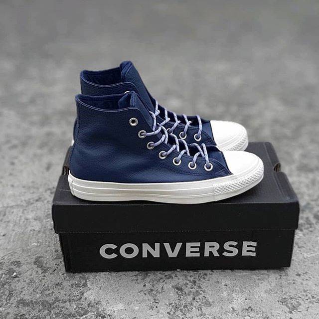 converse limo leather