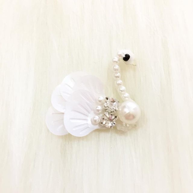 Bros Swan 3D / aplikasi jilbab / patch 3D / bordir payet 3D / aksesoris hijab