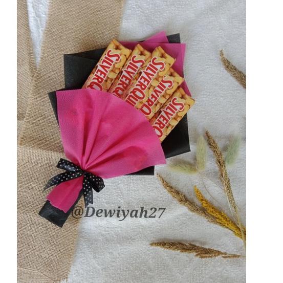 

NBFC (READY) BUCKET COKLAT / SILVERQUEEN 28g 2020 Shopee