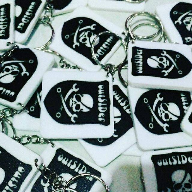 Ganci akrilik outsiders sid