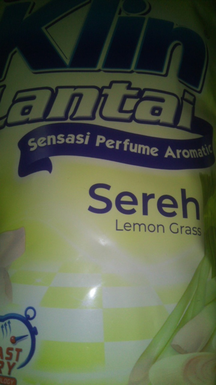 Soklin Lantai Sereh 780ml