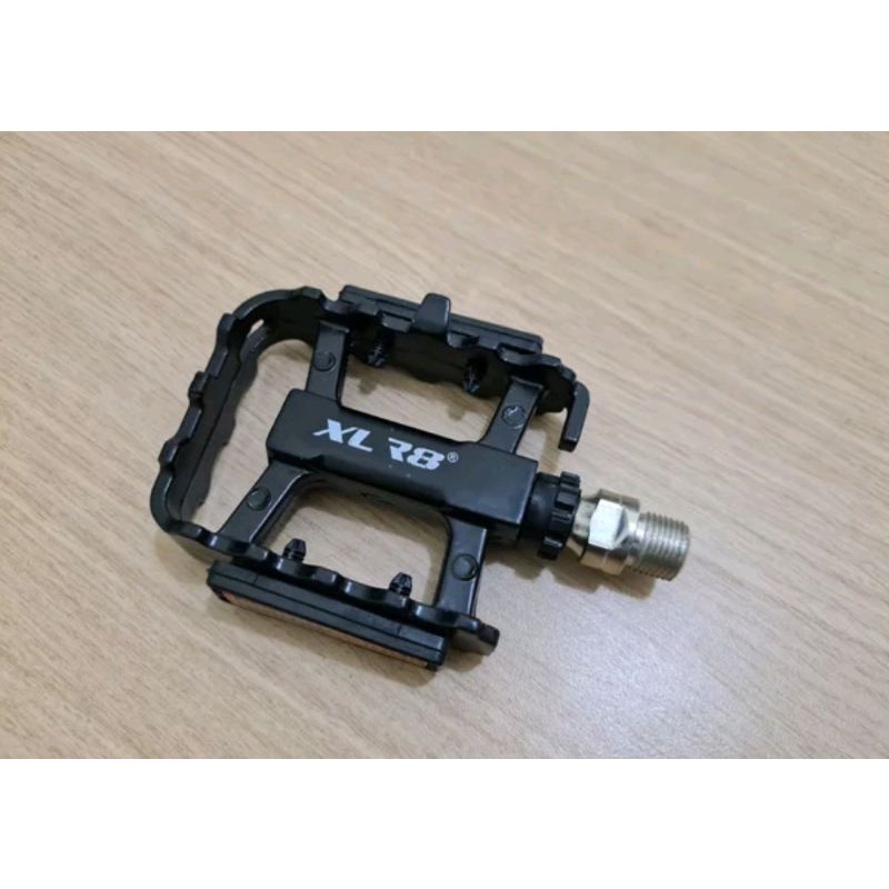 Pedal Sepeda Xlr8 Taiwan Bearing Black Bearings Pedals bisa sepeda lipat mtb roadbike minion seli bkn wellgo exustar litepro