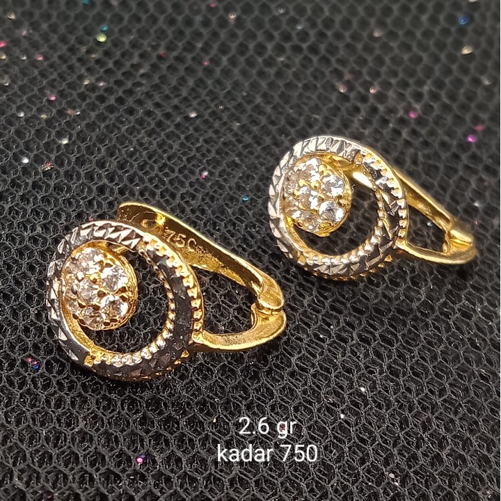 Anting Emas 17 K - 2.6 gr Kadar 750 - 1929