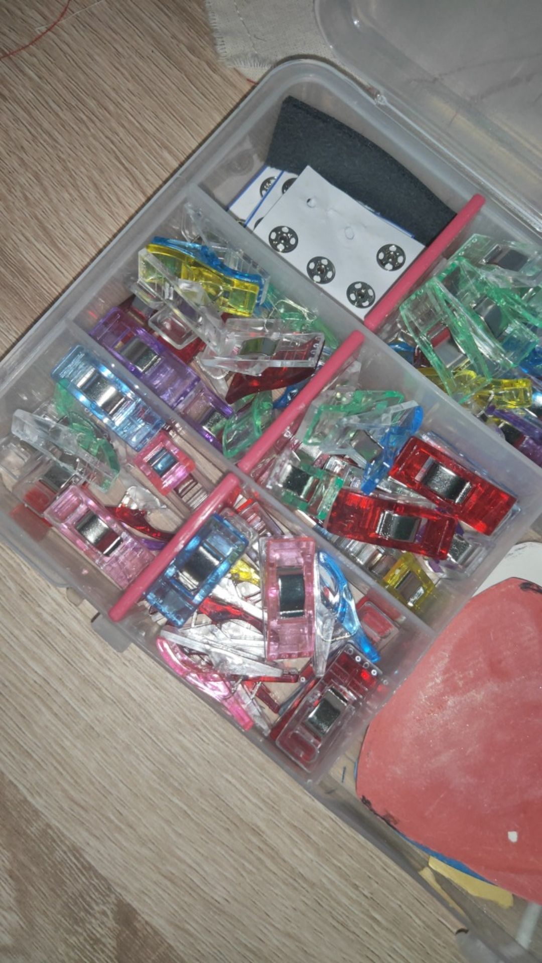 60 Pcs Klip Gantungan Pakaian Multifungsi Bahan Plastik Warna-warni