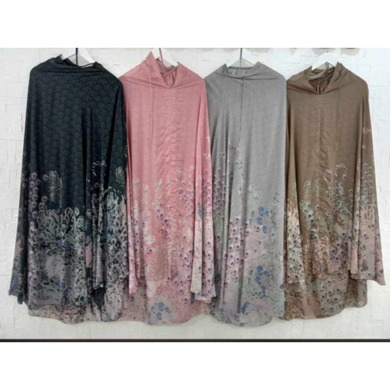 Ederra Prayer robe Black