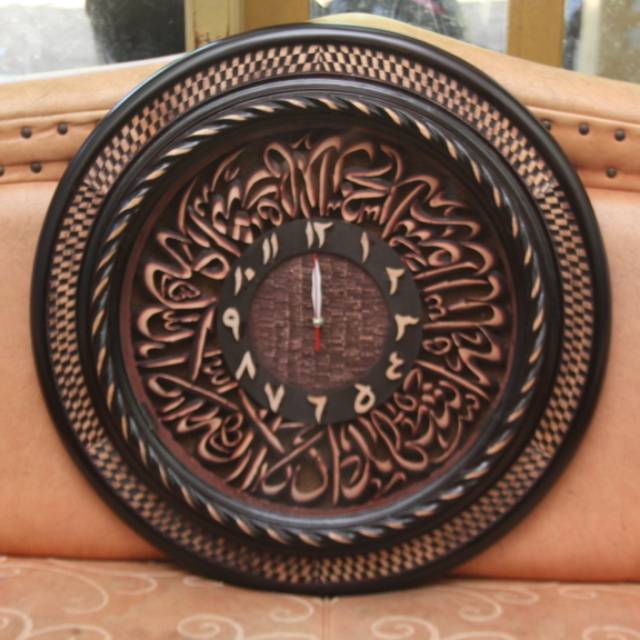 Jam Dinding Kaligrafi Kayu Ukiran Jepara Murah - Produsen Kaligrafi Ukir Jepara - Moerya Jepara