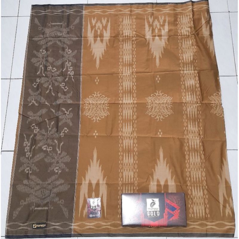 SARUNG MANGGA GOLD KEMBANG BATIK,MOTIF BALI BAHAN TEBAL HALUS DAN LEMBUT