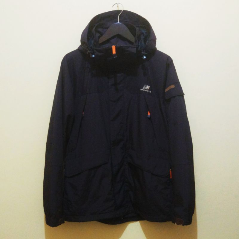 Jaket Outdoor New Balance Second Original
