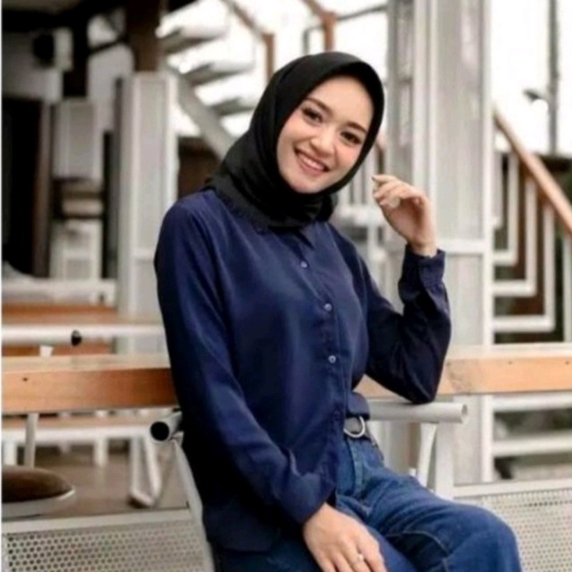 Kemeja wanita Putih Baju Kemeja Wanita Casual Hem Polos Cewek Kerja Kantoran Kuliah Kekinian Terbaru-navy