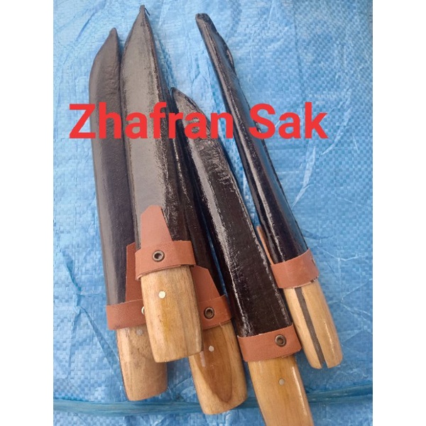 Herder Tembus Tanggung (Belati Tanggung)