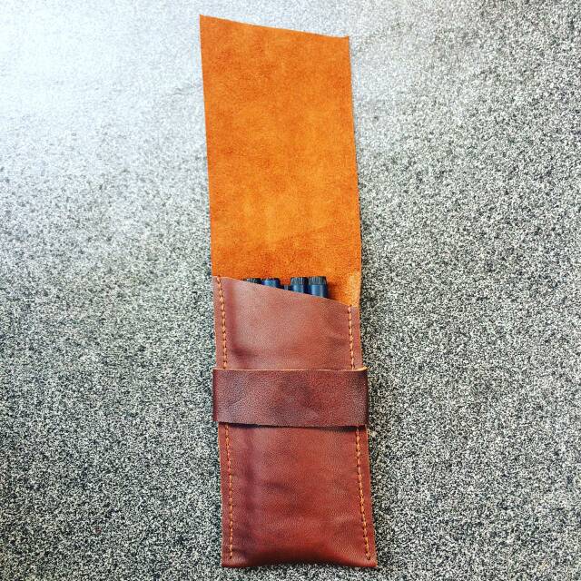

Dompet pensil tempat pensil kulit
