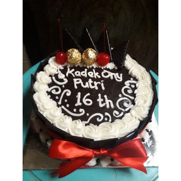 

black forest cake bulat 20cm