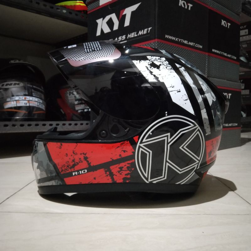 COD Helm KYT R10 Seri 3 Black Red Original