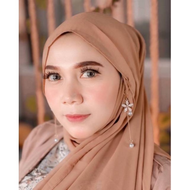 A142 Anting hijab juntai bunga pearl gold