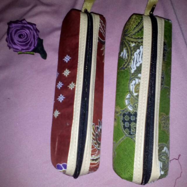 

Souvenir Tempat pensil batik