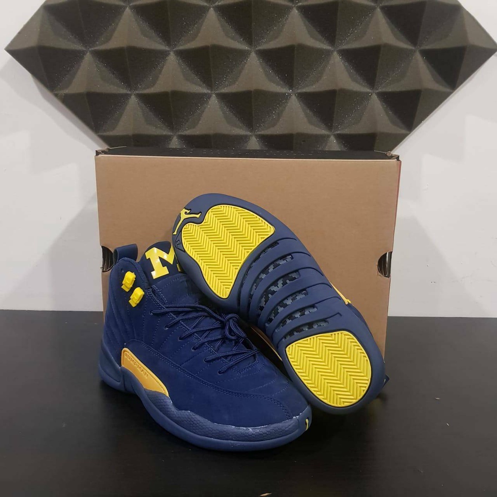SEPATU BASKET JORDAN 12 MICHIGAN