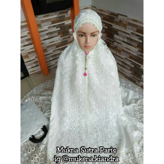 Mukena Sutra Paris Renda