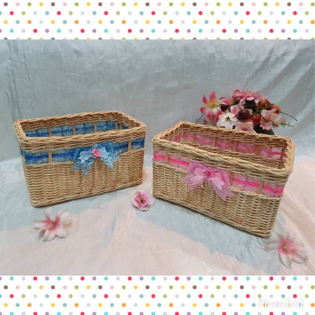 

K66M - Keranjang rotan persegi pita M 25x15x13cm parcel hampers lamaran pernikahan souvenir kado box