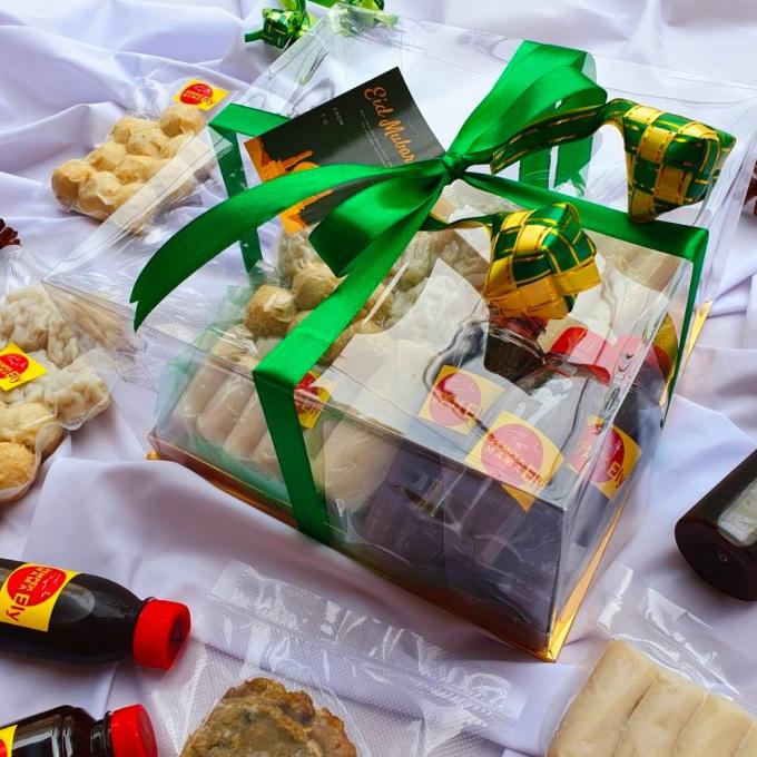 

Hampers Lebaran Parcel Paket Ramadhan Eid Idul Adha Pempek Gift Kue
