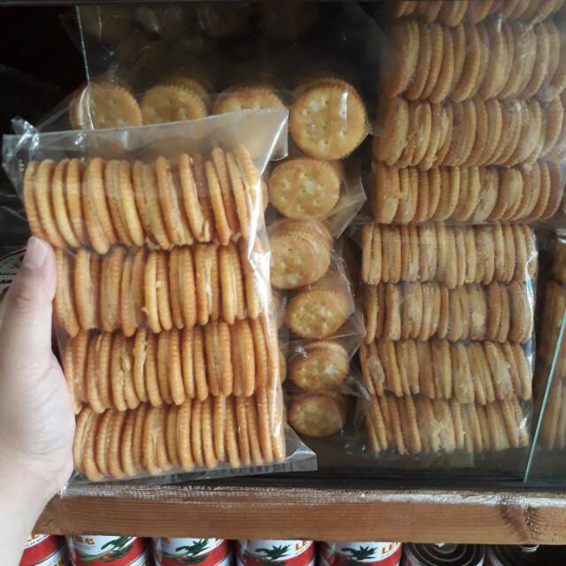 

Biskuit kacang