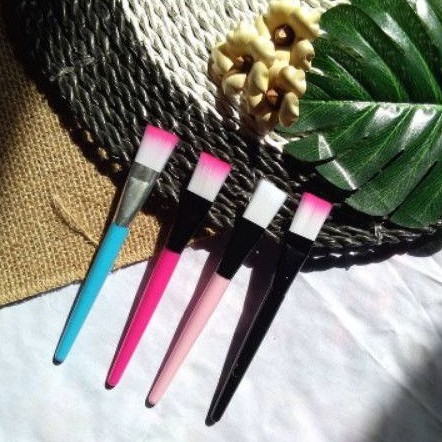 kuas masker/alat maskeran