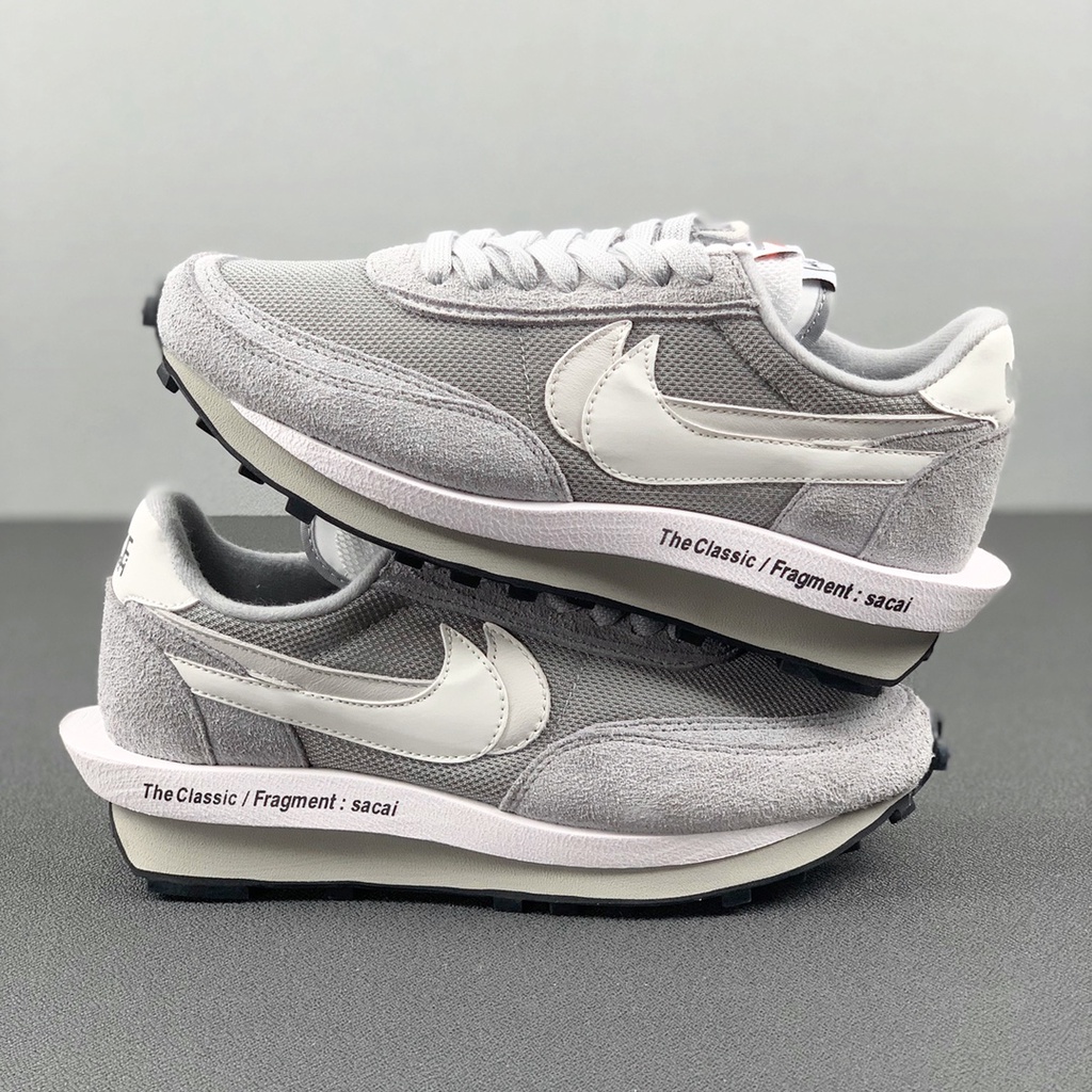 nike sacai original