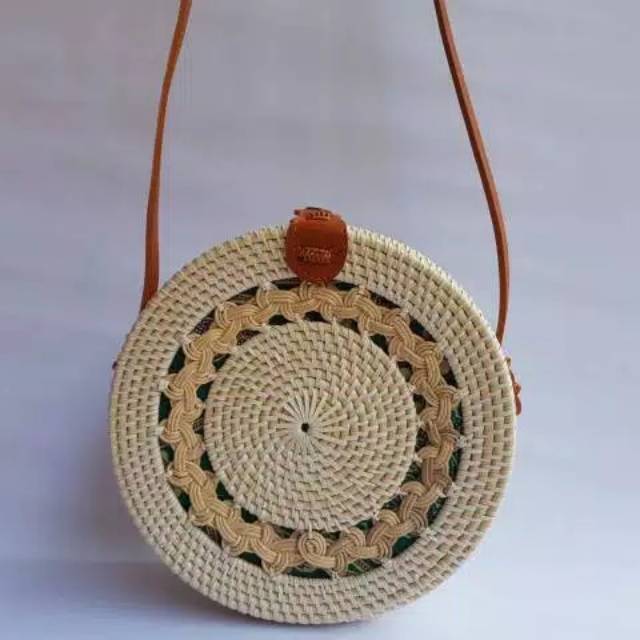 TAS ROTAN BULAT MOTIF ULIR / TAS ROTAN SELEMPANG BALI / TAS SELEMPANG