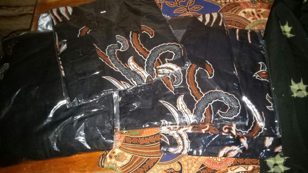 Couple Batik Keluarga || Setelan Couple Batik Ayah Ibu Anak Cewek