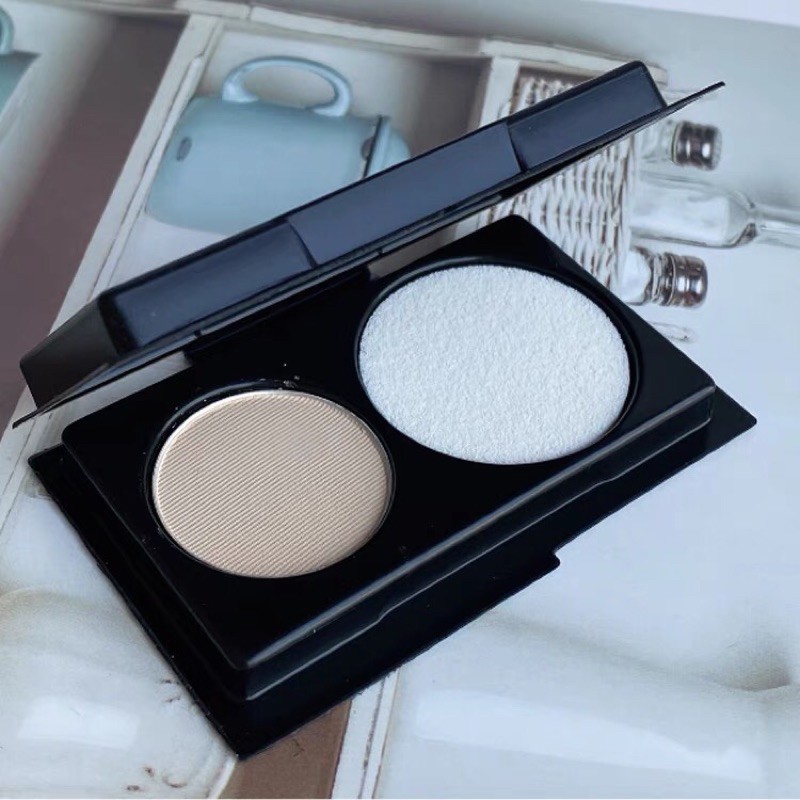 MAC studio perfect foundation compact mini