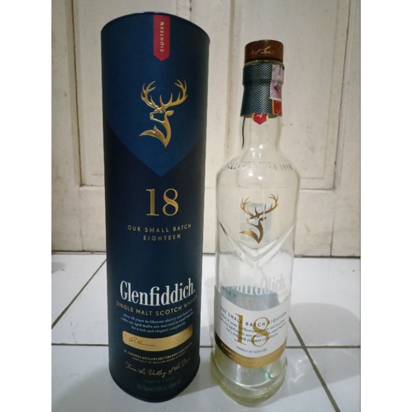 Jual Botol Bekas The Glenfiddich 18 Y.O - Speyside Single Malt Scotch Whisky.