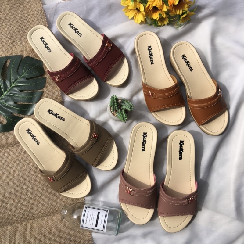 SENDAL WEDGES LESTARI 4 AKSEN BUNGA SANDAL WANITA CEWEK TERLARIS TERFAVORIT TERMURAH SANDAL SLOP WANITA KEKINIAN TERBARU SENDAL SELOP PEREMPUAN WEDGES CEWEK CEWE ARISAN PESTA KONDANGAN IBU IBU