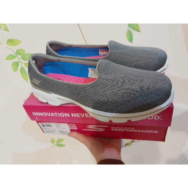 skechers go walk 3 2019