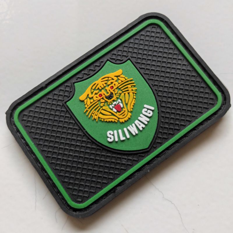 patch rubber logo siliwangi kotak lis hijau/rubber patch siliwangi tni ad/tempelan emblem karet velcro