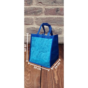 

Tas Berkat Box Nasi Tekstur Rose Tali Ukuran 30×28×28 - Tas Souvenir Kotak Nasi - Tas Nasi Kotak 28×28