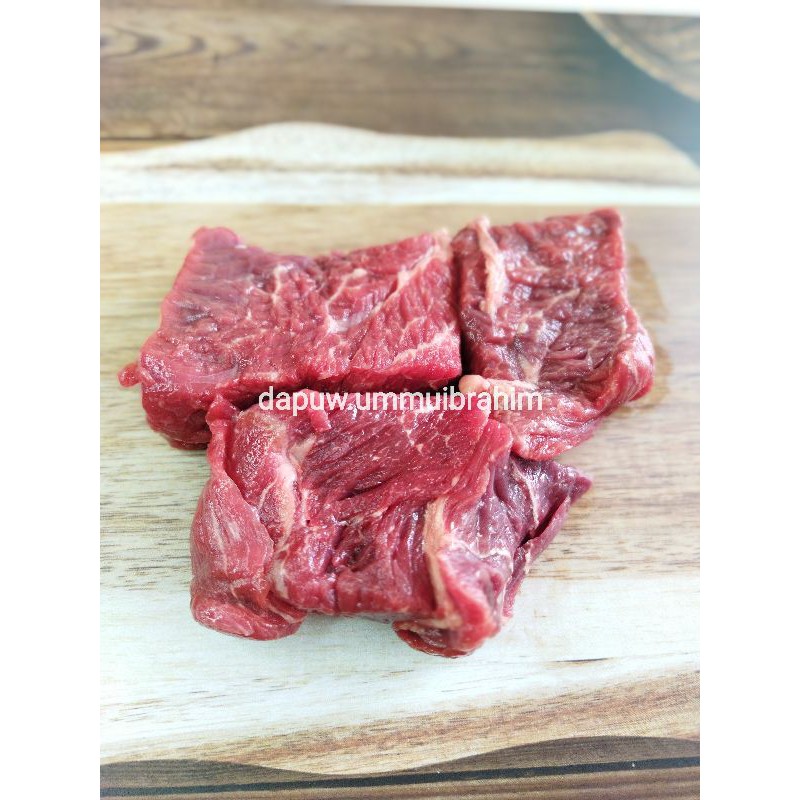 

Daging Sapi Segar 250 Gram Cocok Untuk Rendang / Gulai