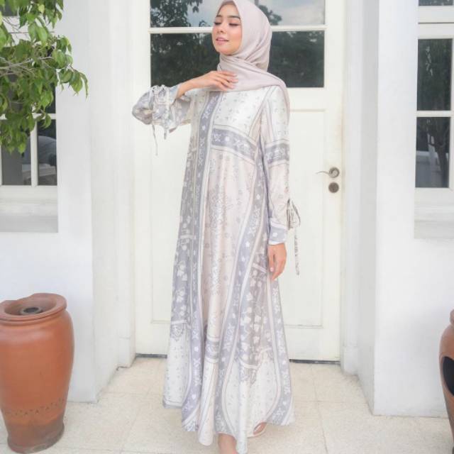 Agnia dress wearing klamby sisa peony M