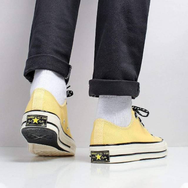 converse ox yellow