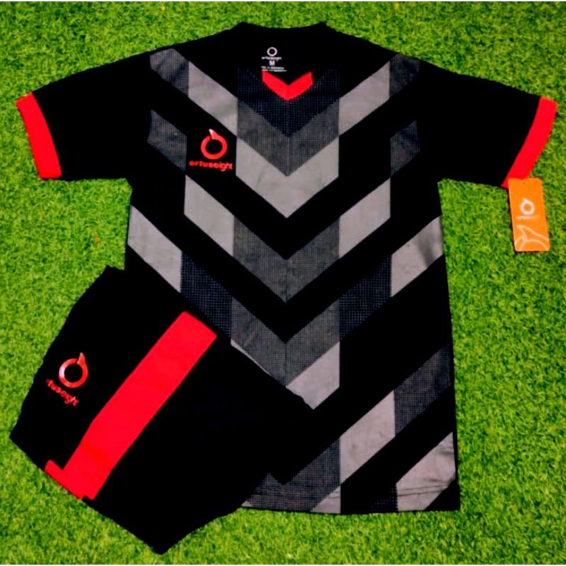 kaos bola atau baju bola junior umur 7 tahun s/d 13tahun-Hitam mrh ktk