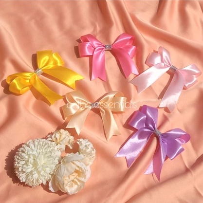 

PITA HAMPERS KADO SATIN