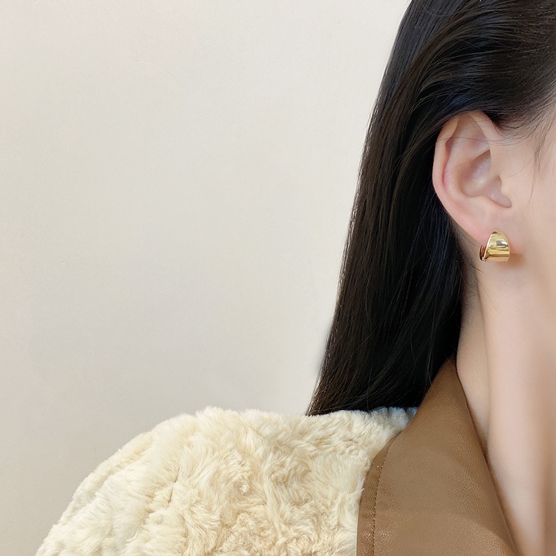 Anting Stud Gaya Simple Untuk Wanita