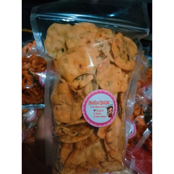 keripik gungek 200 gr(terigu cengek) original pedas hangat